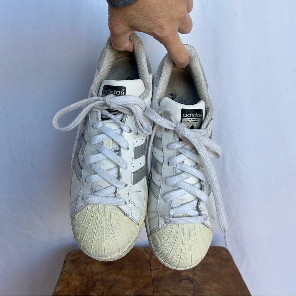 Adidas Superstar Low Top Trainer 3-Stripe Classic White & Silver Sneaker M8/W10